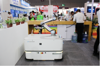 UR机器人移动式工作站